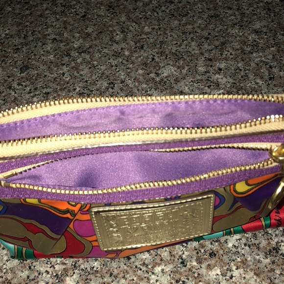 Coach mini crossbody bag in bold print - Picture 3 of 4